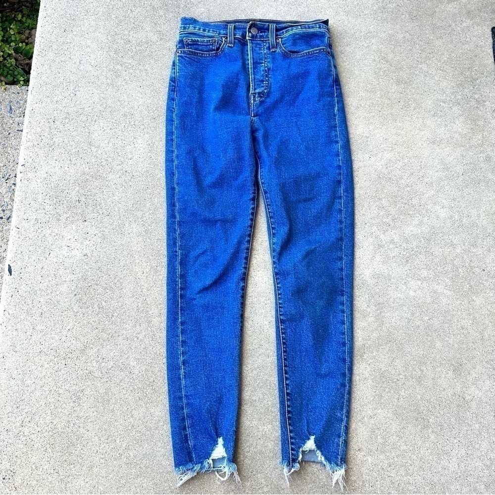 Levi’s Wedgie Skinny Jeans Raw Hem